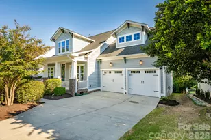 18928 Cypress Garden Dr, Davidson, NC 28036 - Photo 2