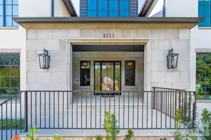 2111 Cortelyou Rd, Charlotte, NC 28211 - Photo 2