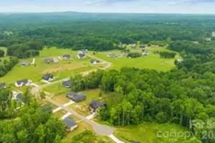 2003 Pln Fld Dr, Bessemer City, NC 28016 - Photo 4