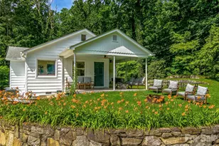 170 Twin Springs Rd, Hendersonville, NC 28792 - Photo 2