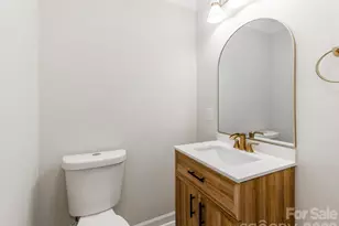 1632 Burtonwood Cir, Charlotte, NC 28212 - Photo 28