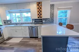 7055 Crossridge Rd, Charlotte, NC 28214 - Photo 4