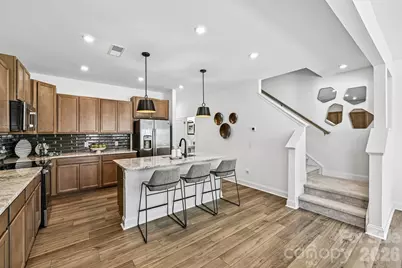 7547 Ethora Way, Charlotte, NC 28216 - Photo 2