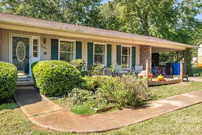 147 Ridgeland Drive, Rutherfordton, NC 28139 - Photo 2