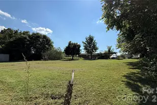1517 Barcose St SW, Lenoir, NC 28645 - Photo 10