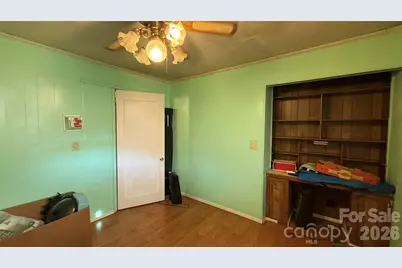 1517 Barcose Street SW, Lenoir, NC 28645 - Photo 36