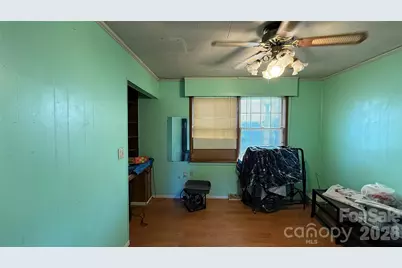 1517 Barcose Street SW, Lenoir, NC 28645 - Photo 34