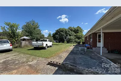1517 Barcose Street SW, Lenoir, NC 28645 - Photo 8