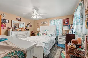1410 36th Ave Dr NE, Hickory, NC 28601 - Photo 16