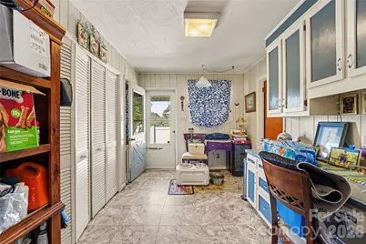 1410 36th Avenue Drive NE, Hickory, NC 28601 - Photo 14