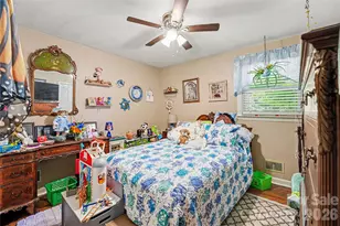 1410 36th Ave Dr NE, Hickory, NC 28601 - Photo 18