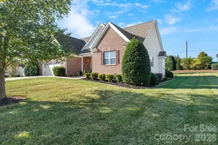 117 W Vista View Place, Mooresville, NC 28117 - Photo 2