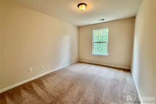 7703 Kelburn Ln, Charlotte, NC 28273 - Photo 26
