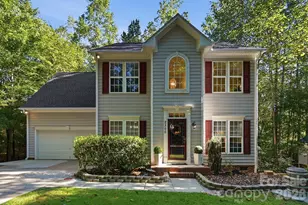2100 Pineapple Ct, Matthews, NC 28105 - Photo 2