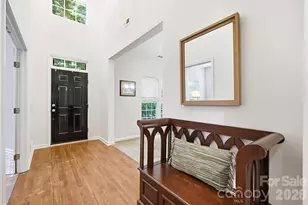 2100 Pineapple Ct, Matthews, NC 28105 - Photo 4