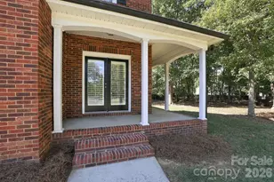 1471 Porch Swing Ln, Matthews, NC 28104 - Photo 4