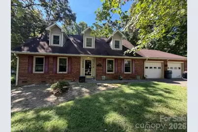 1750 29th Avenue Place NE, Hickory, NC 28601 - Photo 1