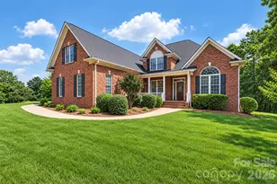 106 Spinnaker Bay Ln, Lake Wylie, SC 29710 - Photo 1