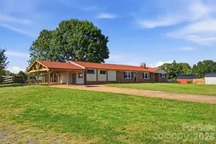 3881 Summerow Rd, Maiden, NC 28650 - Photo 2
