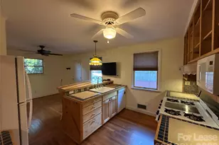 4344 University Dr, Charlotte, NC 28209 - Photo 6