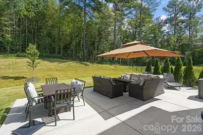 107 Hollywood Court, Troutman, NC 28166 - Photo 2