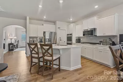 107 Hollywood Court, Troutman, NC 28166 - Photo 6