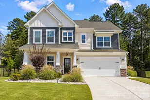 107 Hollywood Ct, Troutman, NC 28166 - Photo 1