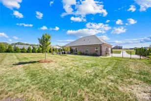 2107 Parrothead Dr, Monroe, NC 28110 - Photo 38