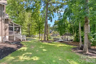 19610 Weaver's Cir, Cornelius, NC 28031 - Photo 32