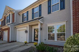 7904 Mariners Pointe Cir, Denver, NC 28037 - Photo 2