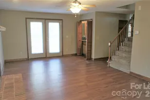 2308 Heathershire Ln, Matthews, NC 28105 - Photo 8