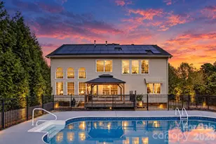 11528 Essex Fells Dr, Charlotte, NC 28277 - Photo 2