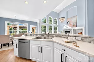 11528 Essex Fells Dr, Charlotte, NC 28277 - Photo 14