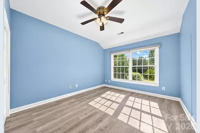11528 Essex Fells Drive, Charlotte, NC 28277 - Photo 32