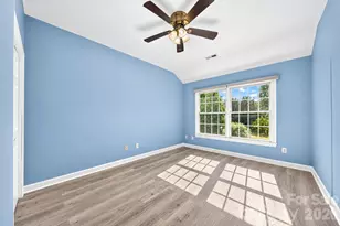 11528 Essex Fells Dr, Charlotte, NC 28277 - Photo 32