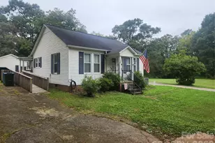 1327 21st Street Street NE, Hickory, NC 28601 - Photo 2