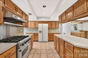 6133 Rhone Dr, Charlotte, NC 28226 - Photo 12