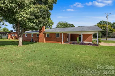 517 N Carolina Avenue, Statesville, NC 28677 - Photo 18