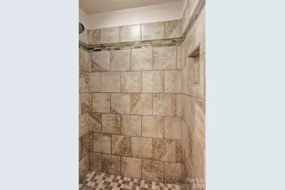 517 N Carolina Avenue, Statesville, NC 28677 - Photo 14