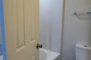 10281 University Park Ln, Charlotte, NC 28213 - Photo 18