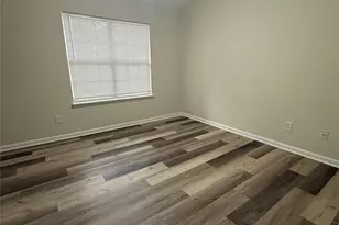 10281 University Park Ln, Charlotte, NC 28213 - Photo 20