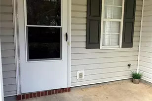 10281 University Park Ln, Charlotte, NC 28213 - Photo 2