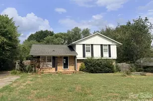 206 King Henry Ln, Gastonia, NC 28056 - Photo 1