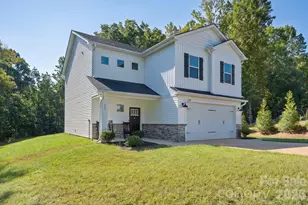 197 Winding Cedar Dr, Statesville, NC 28677 - Photo 1