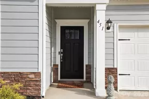 451 Fox Cove Cove, Hendersonville, NC 28792 - Photo 4