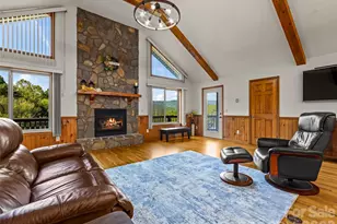 1090 Maple Spgs Dr, Waynesville, NC 28785 - Photo 6
