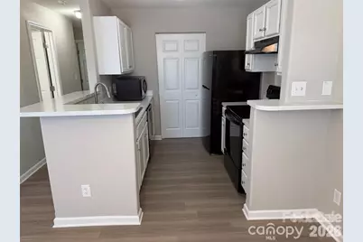 1063 Triece Lane, Charlotte, NC 28215 - Photo 10