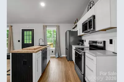257 Roadrunner Circle, Lake Lure, NC 28746 - Photo 18