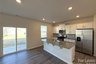 7640 Bainbridge Rd, Sherrills Ford, NC 28673 - Photo 2