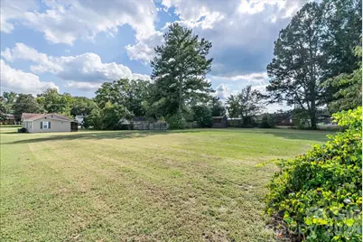 1313 Carolina Avenue, Roanoke Rapids, NC 27870 - Photo 26